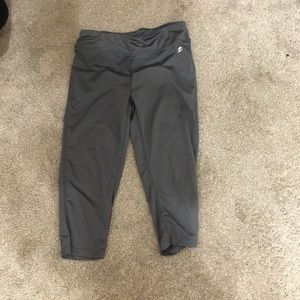 Gray capris joggers